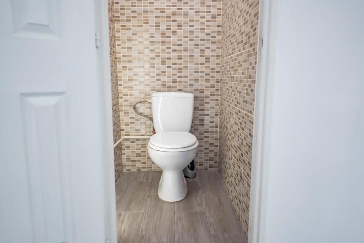 Chic Central Flat With River View Budapest Exterior photo